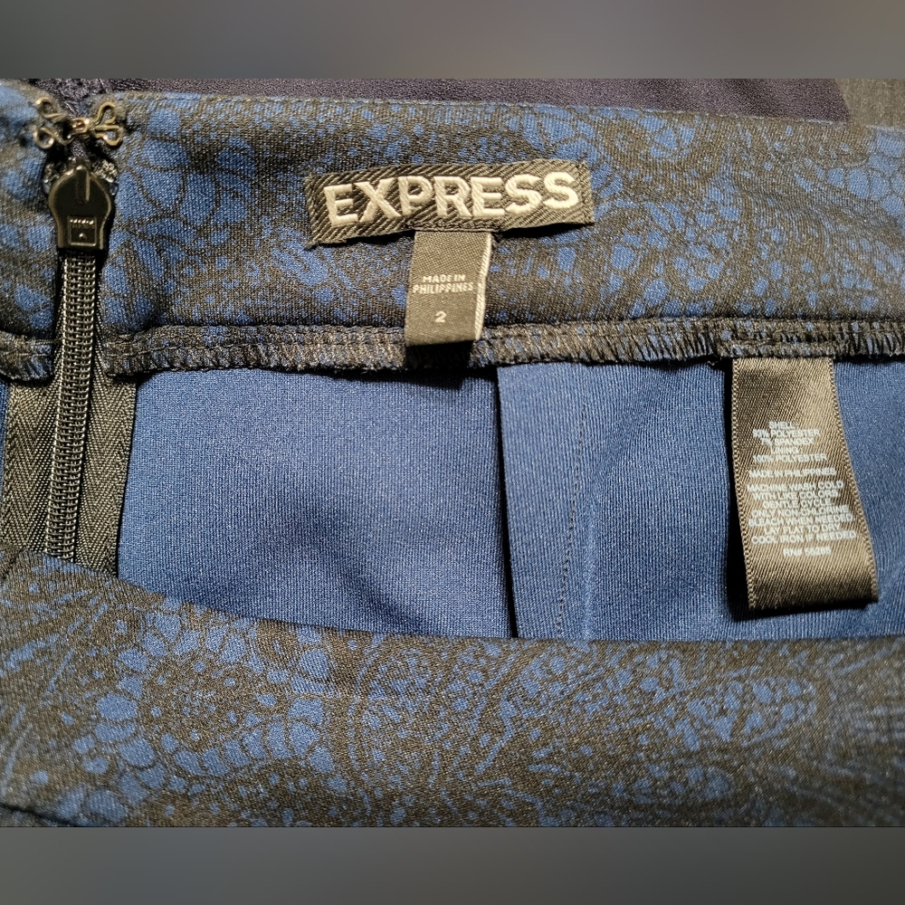 EUC•Express•Asymmetrical• Women's Dark Blue with Black Lace Print Skirt•Size 2 - Picture 5 of 7